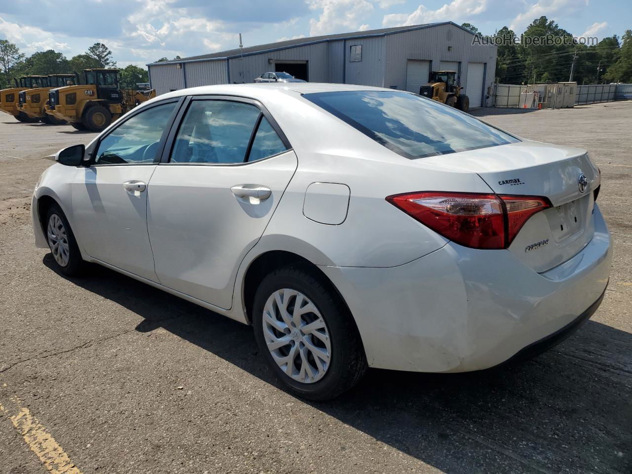 2019 Toyota Corolla L Белый vin: 5YFBURHE2KP856507