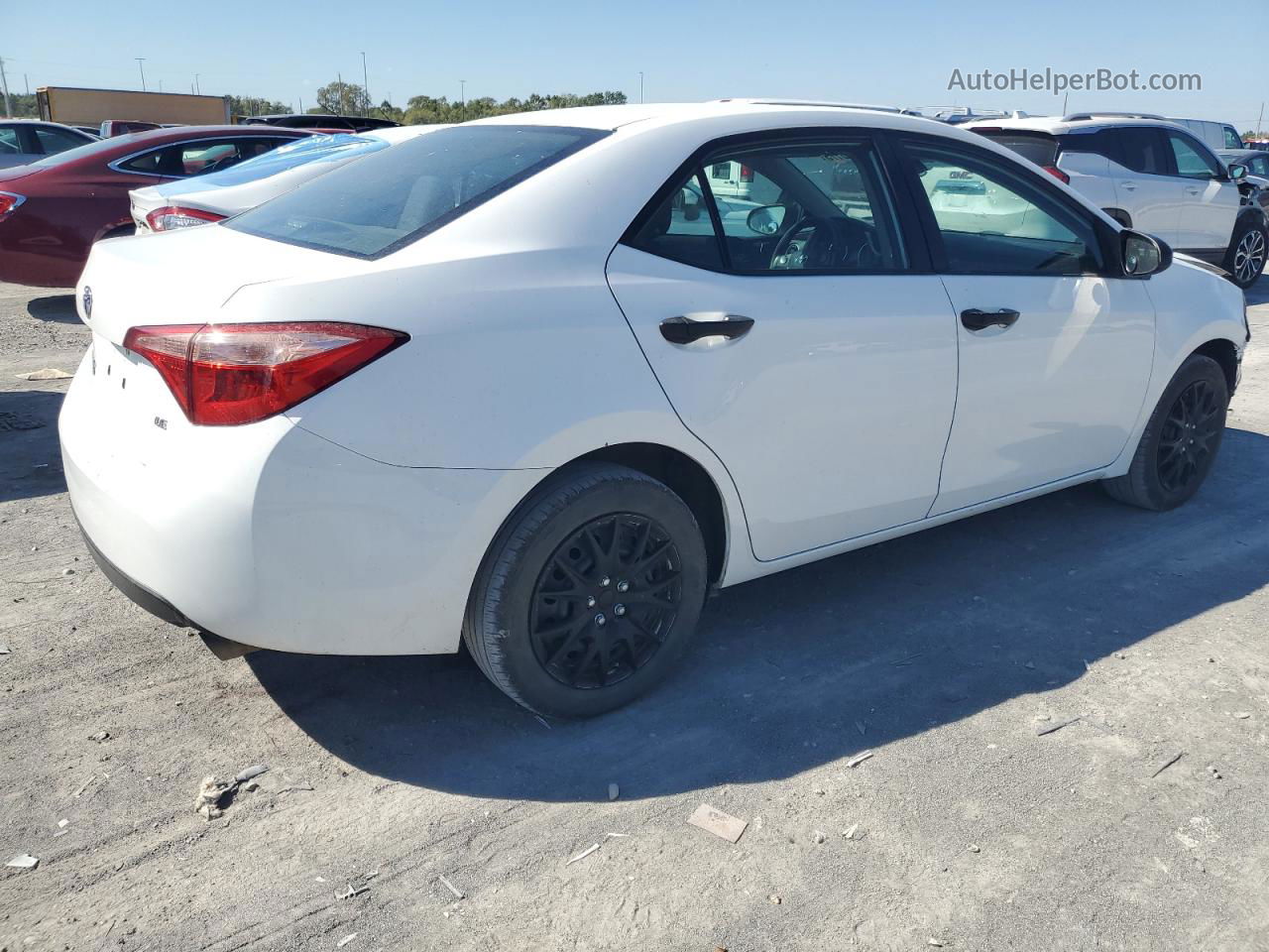 2019 Toyota Corolla L White vin: 5YFBURHE2KP883139