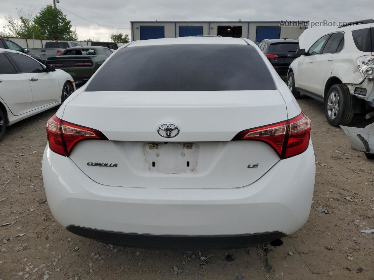 2019 Toyota Corolla L White vin: 5YFBURHE2KP899020