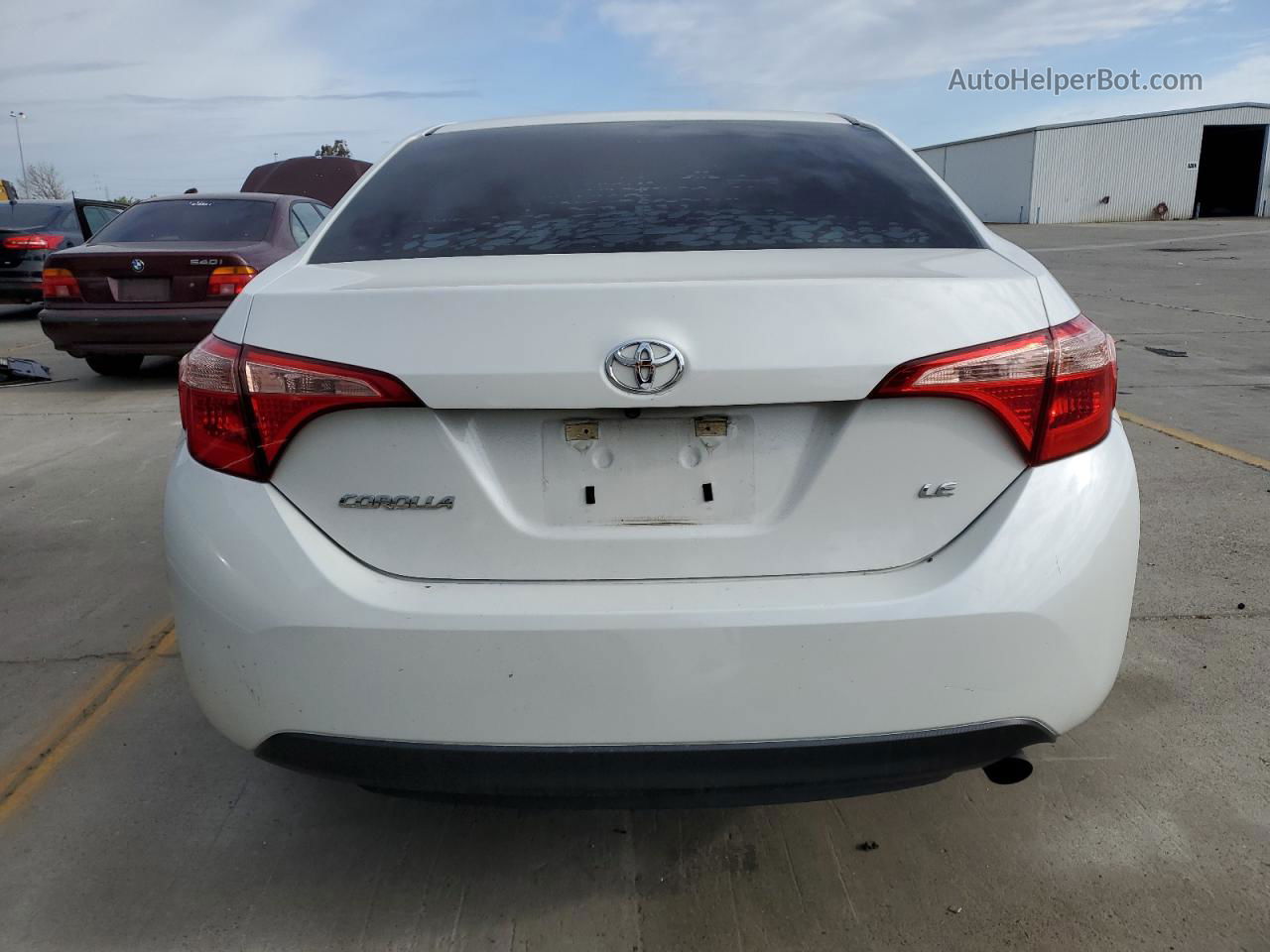 2019 Toyota Corolla L White vin: 5YFBURHE2KP912137