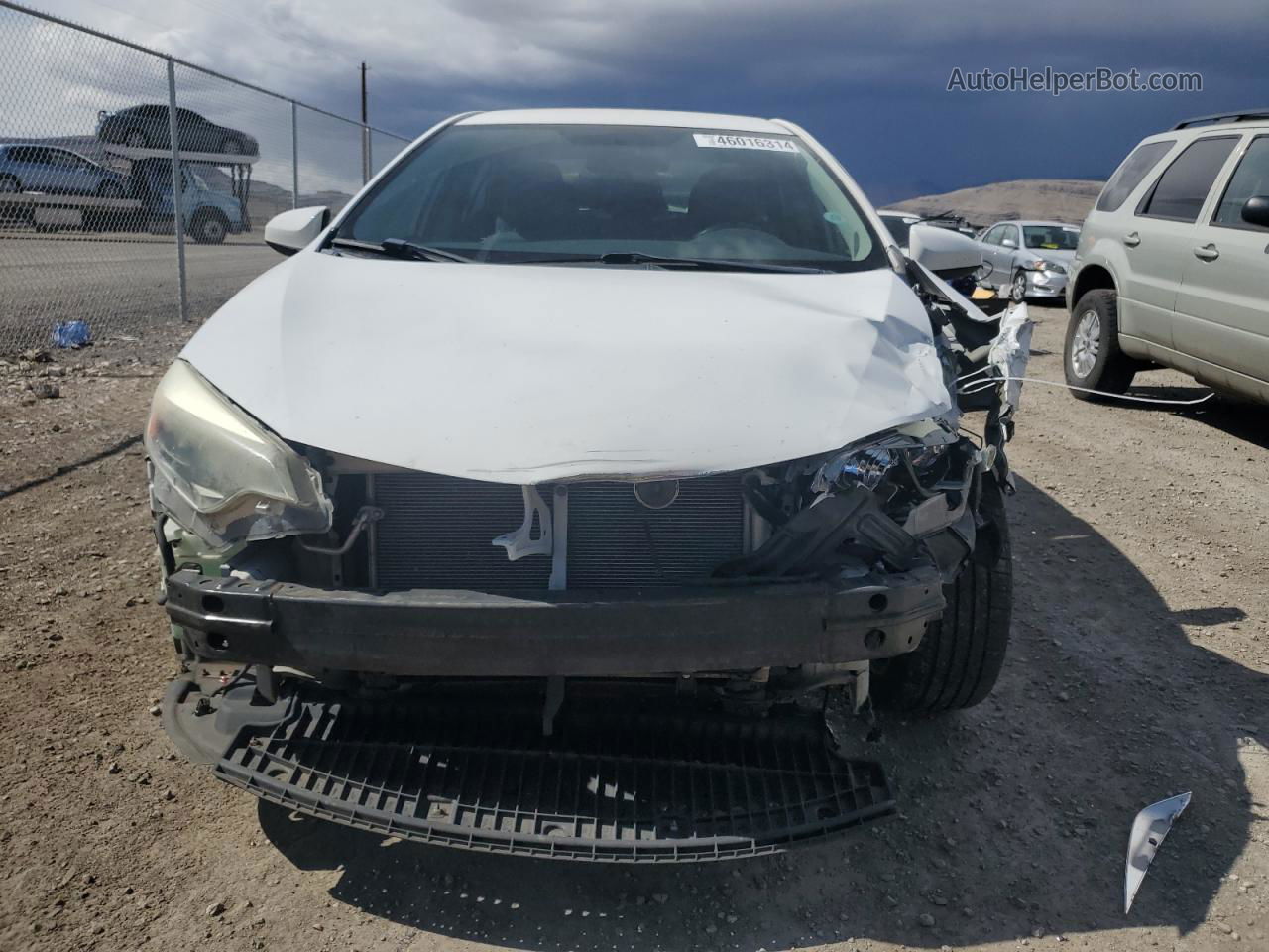 2015 Toyota Corolla L White vin: 5YFBURHE3FP194491