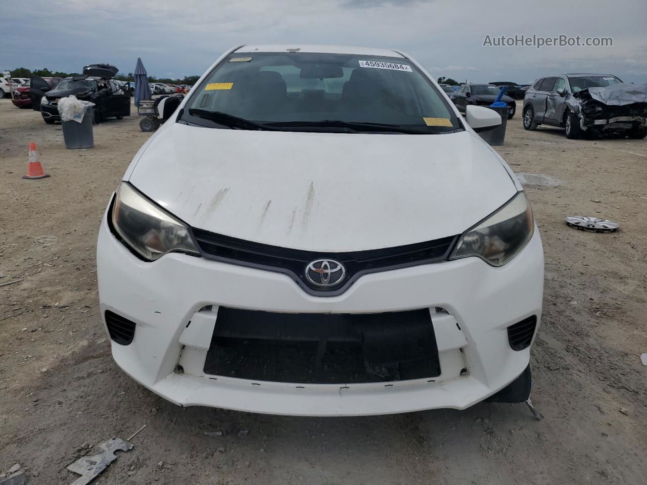 2015 Toyota Corolla L White vin: 5YFBURHE3FP209815