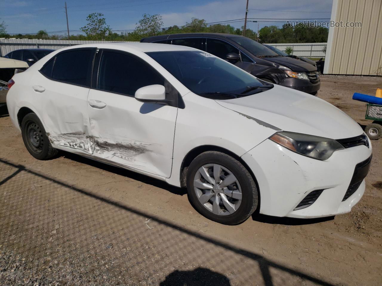 2015 Toyota Corolla L White vin: 5YFBURHE3FP225044