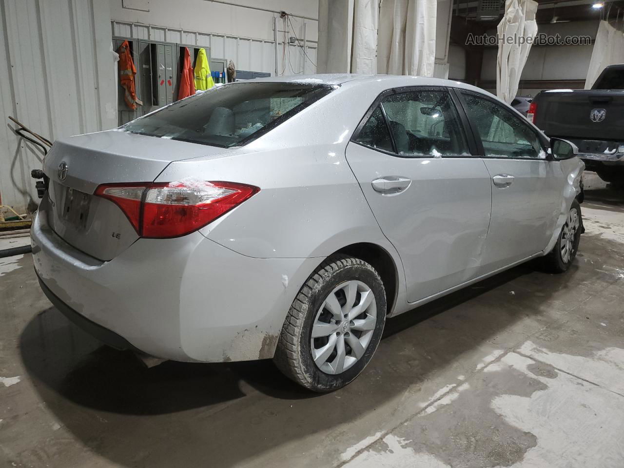 2016 Toyota Corolla L Silver vin: 5YFBURHE3GP461758