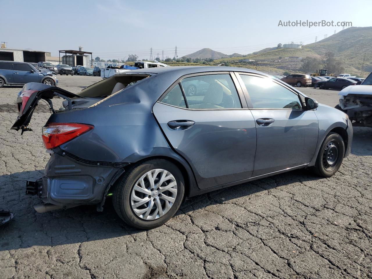 2017 Toyota Corolla L Синий vin: 5YFBURHE3HP569928