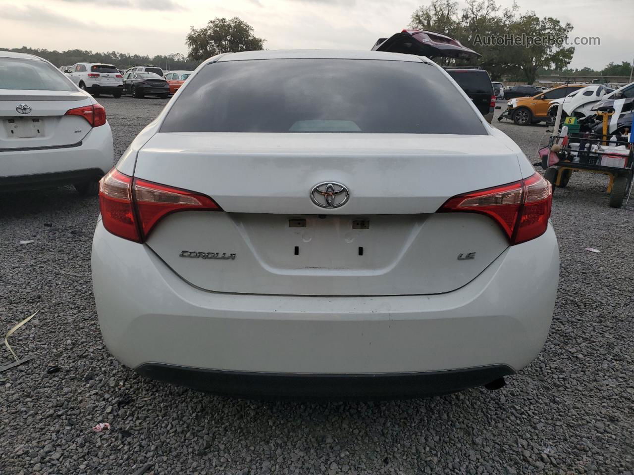 2017 Toyota Corolla L White vin: 5YFBURHE3HP614558