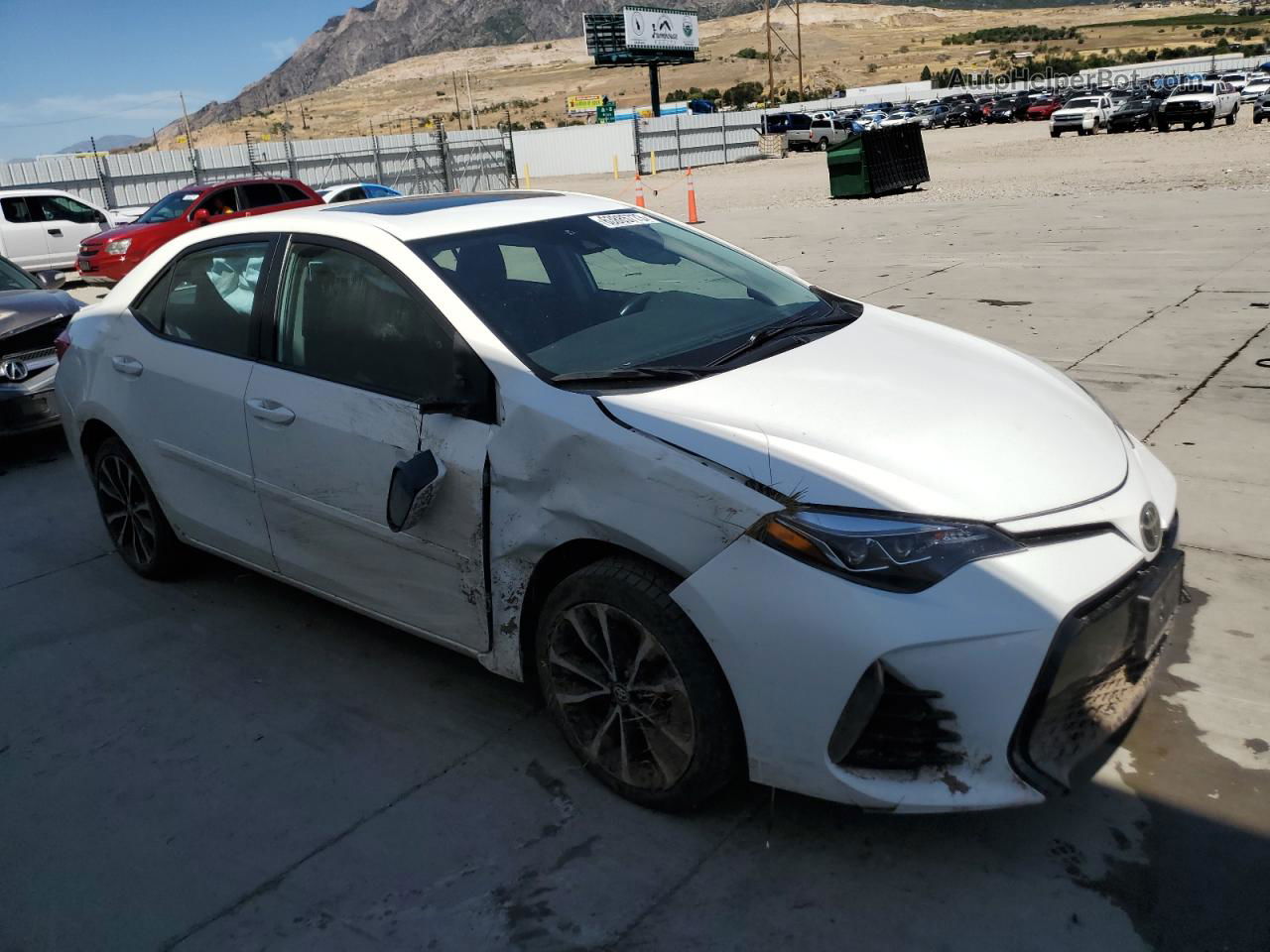 2017 Toyota Corolla L White vin: 5YFBURHE3HP647642