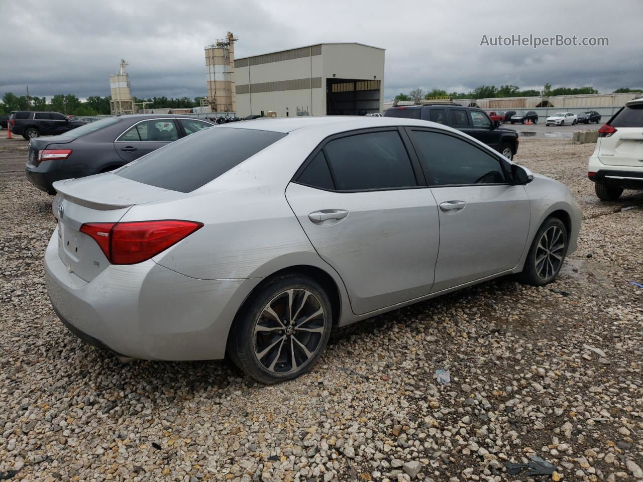 2017 Toyota Corolla L Серебряный vin: 5YFBURHE3HP679295