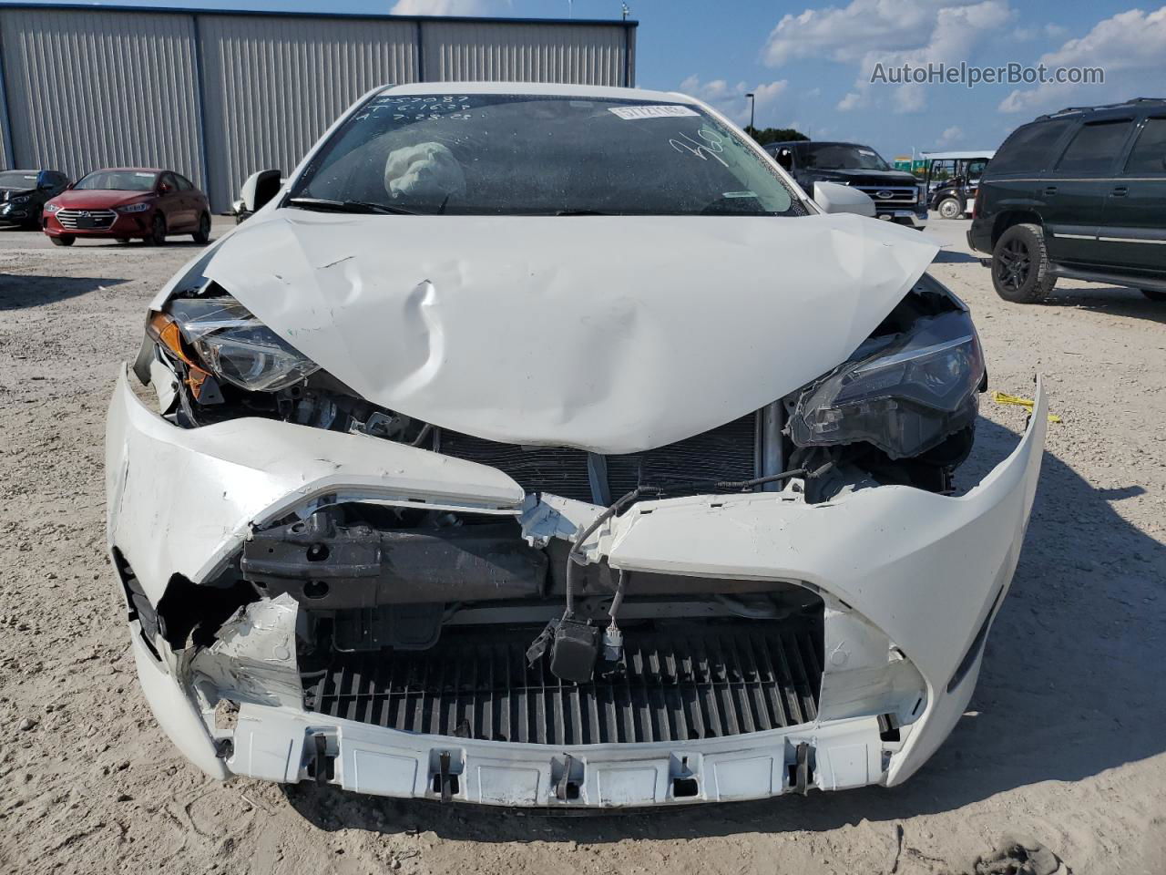 2019 Toyota Corolla L White vin: 5YFBURHE3KP881254