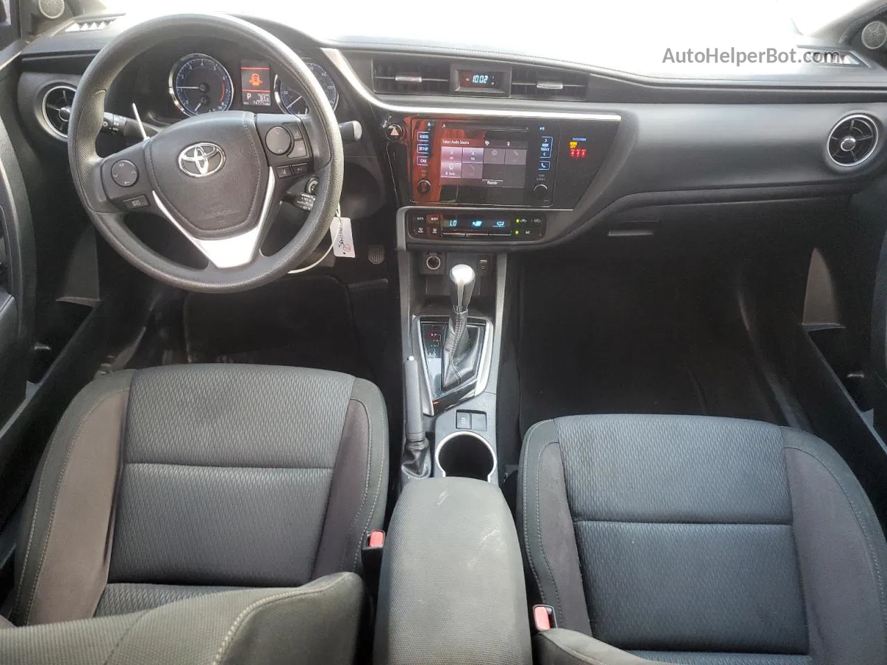 2019 Toyota Corolla L Черный vin: 5YFBURHE3KP940898