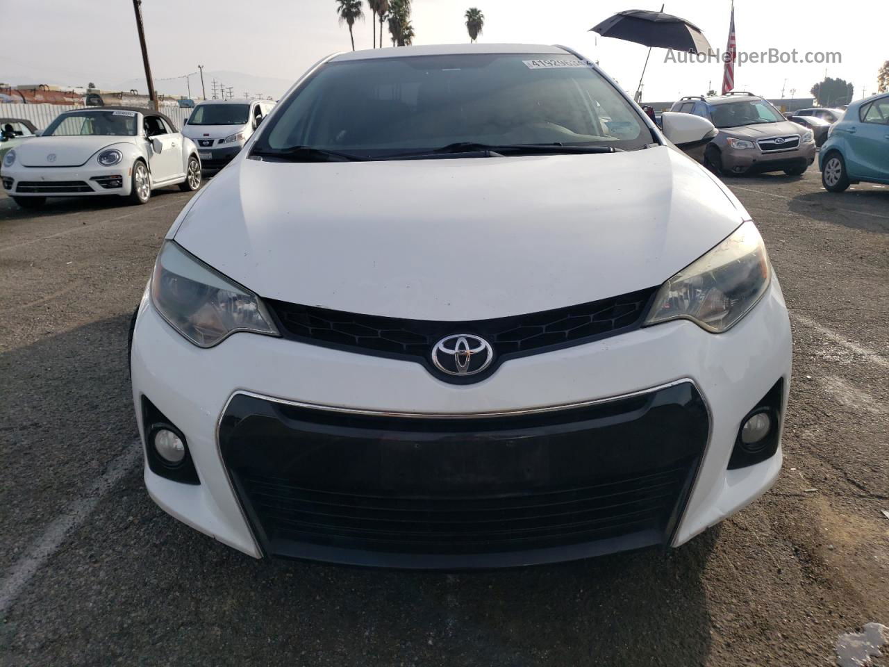 2015 Toyota Corolla L White vin: 5YFBURHE4FP264452