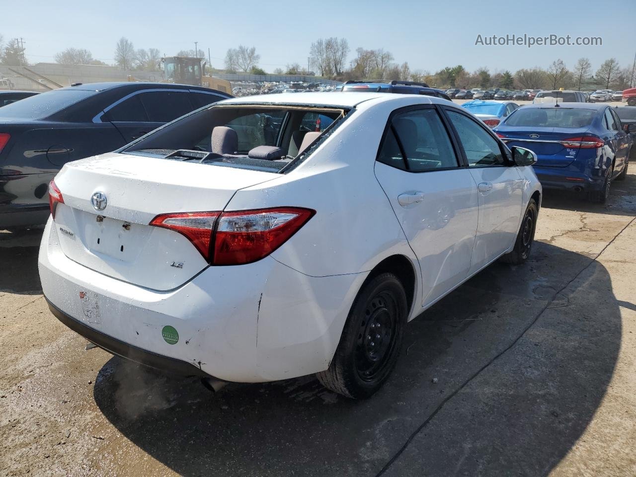 2015 Toyota Corolla L Белый vin: 5YFBURHE4FP342101