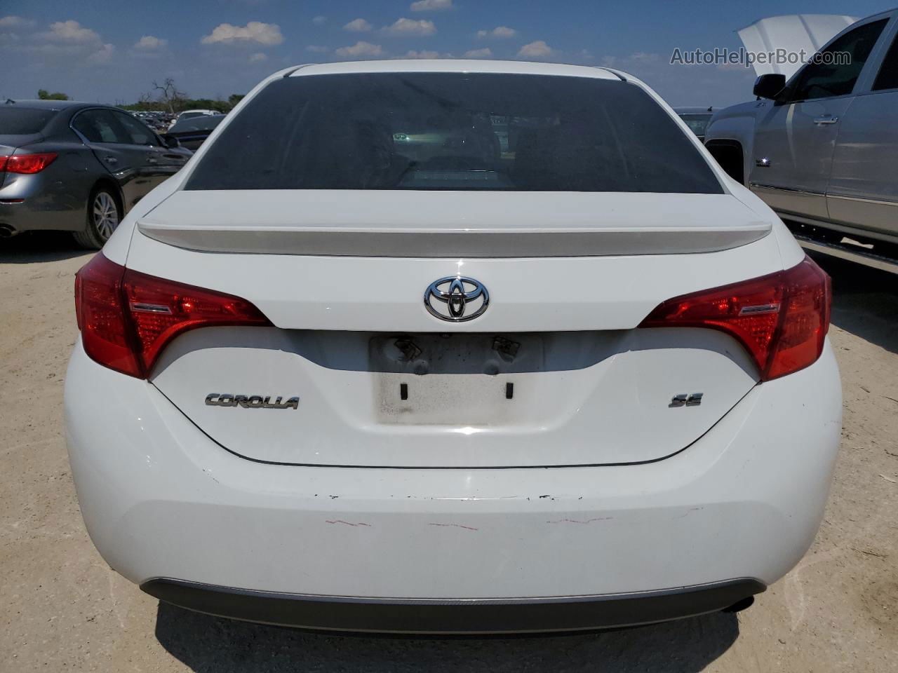 2017 Toyota Corolla L White vin: 5YFBURHE4HP683145