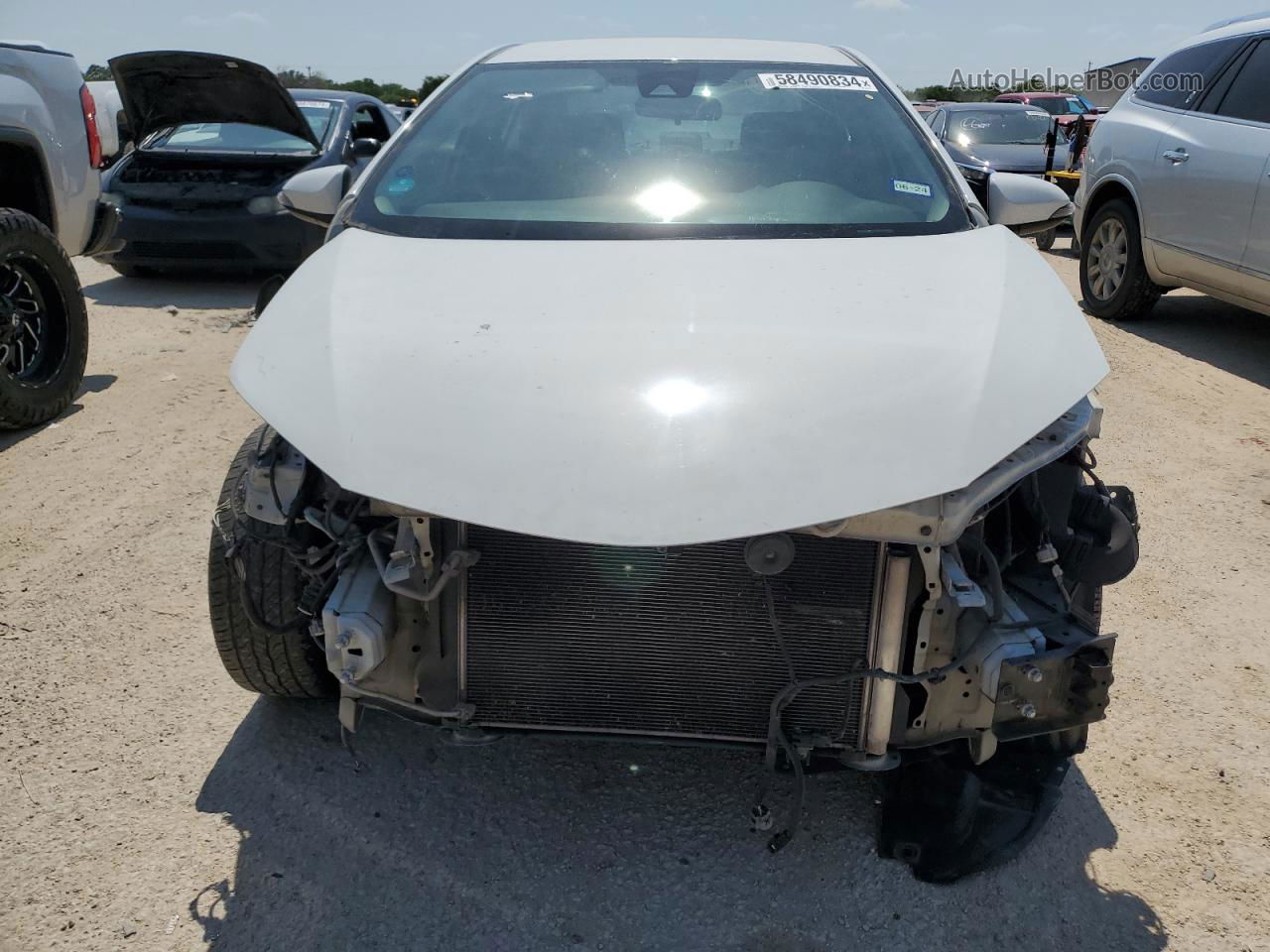 2017 Toyota Corolla L White vin: 5YFBURHE4HP683145