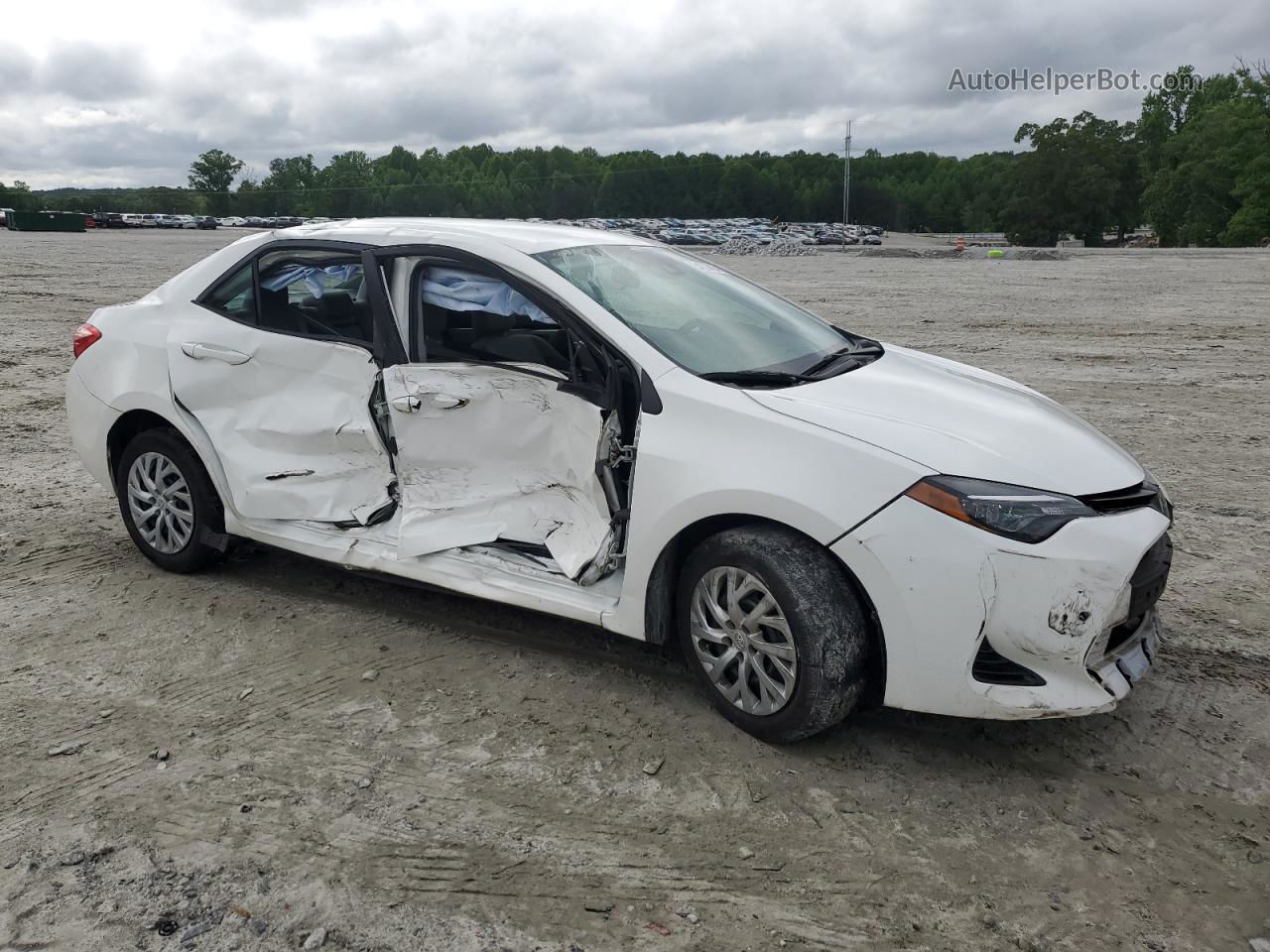 2019 Toyota Corolla L White vin: 5YFBURHE4KP865581