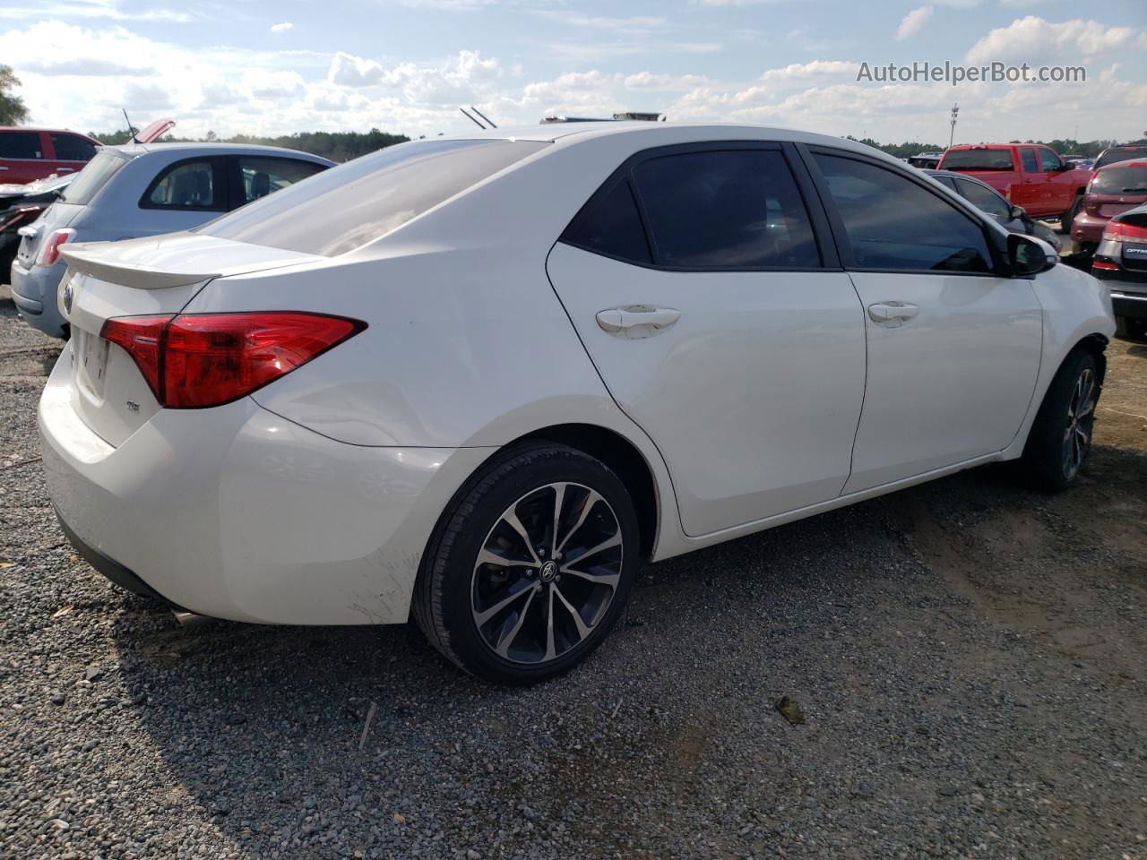 2019 Toyota Corolla L White vin: 5YFBURHE4KP879562