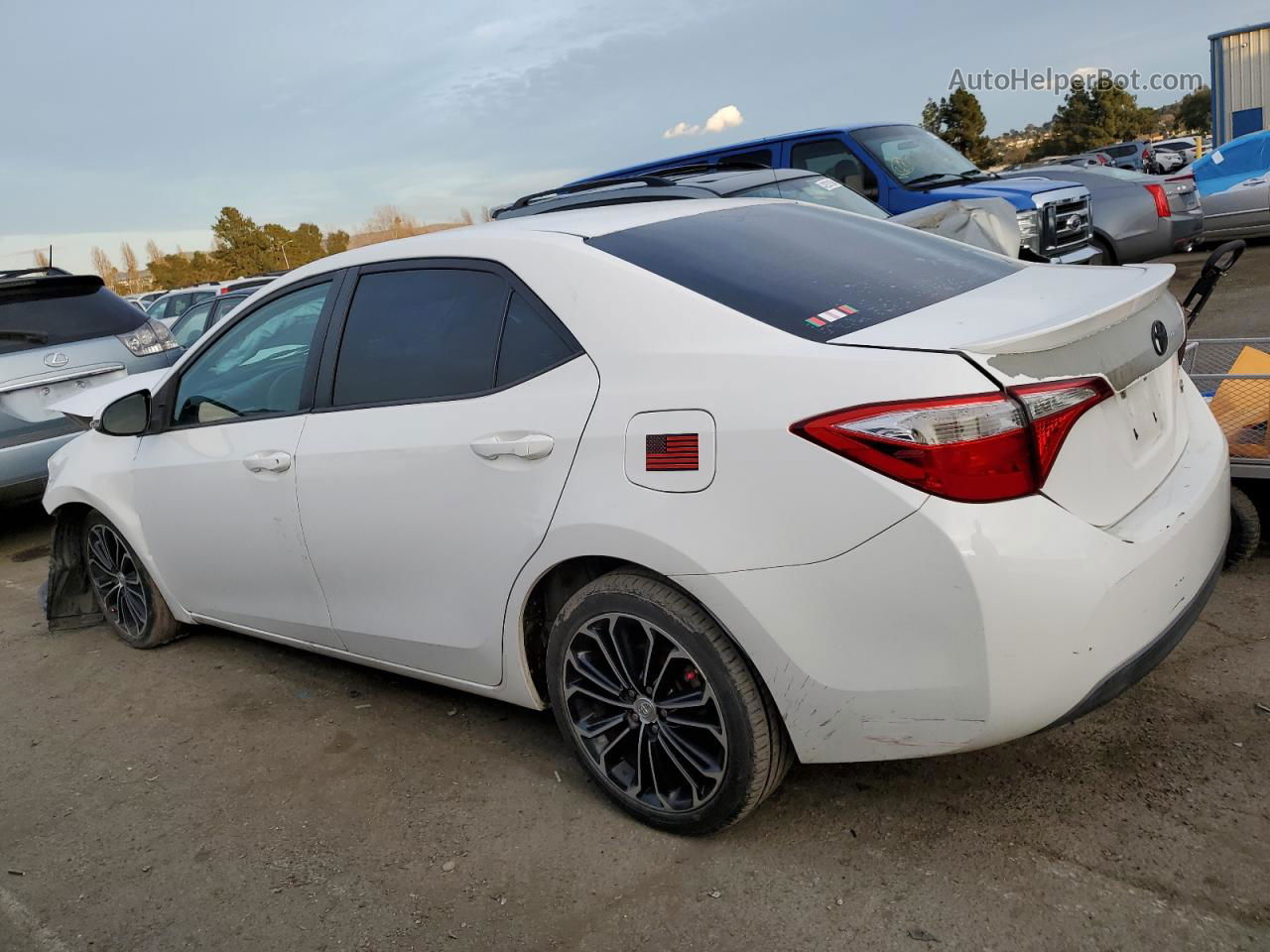 2014 Toyota Corolla L White vin: 5YFBURHE5EP012157