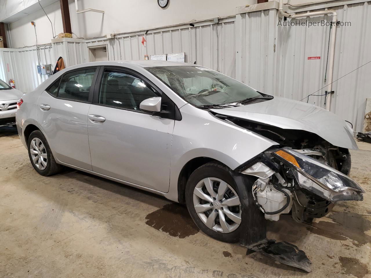 2014 Toyota Corolla L Silver vin: 5YFBURHE5EP070138