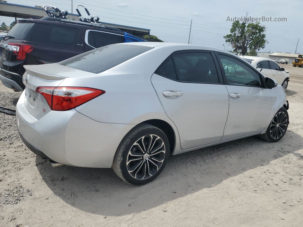 2015 Toyota Corolla L Серебряный vin: 5YFBURHE5FP237907