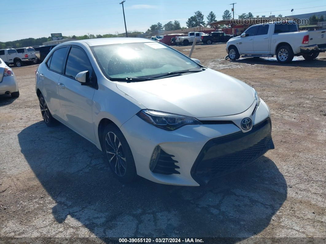 2017 Toyota Corolla L/le/se/se Special Edition/xle/xse White vin: 5YFBURHE5HP591347