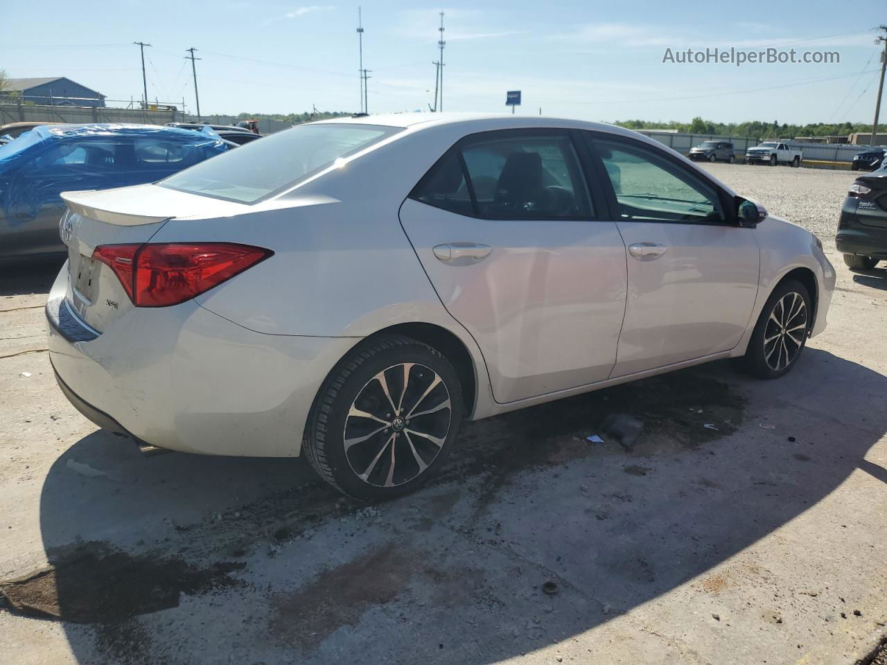 2017 Toyota Corolla L White vin: 5YFBURHE5HP682571