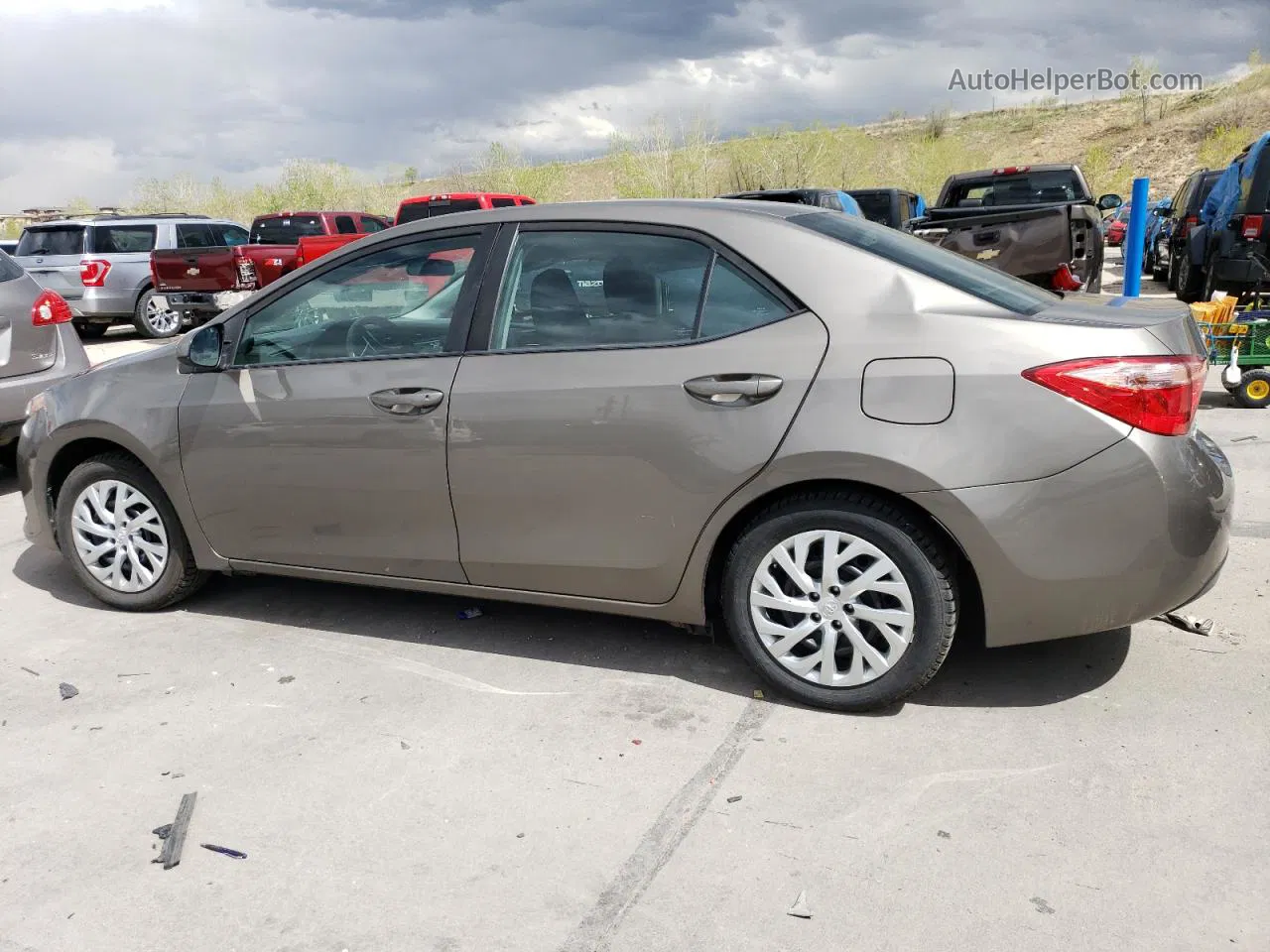 2019 Toyota Corolla L Gray vin: 5YFBURHE5KP937033