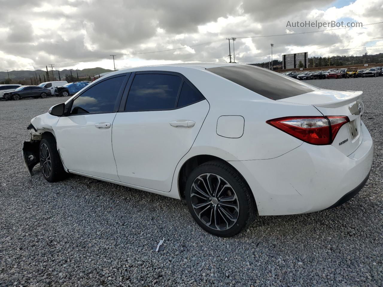 2014 Toyota Corolla L White vin: 5YFBURHE6EP036905