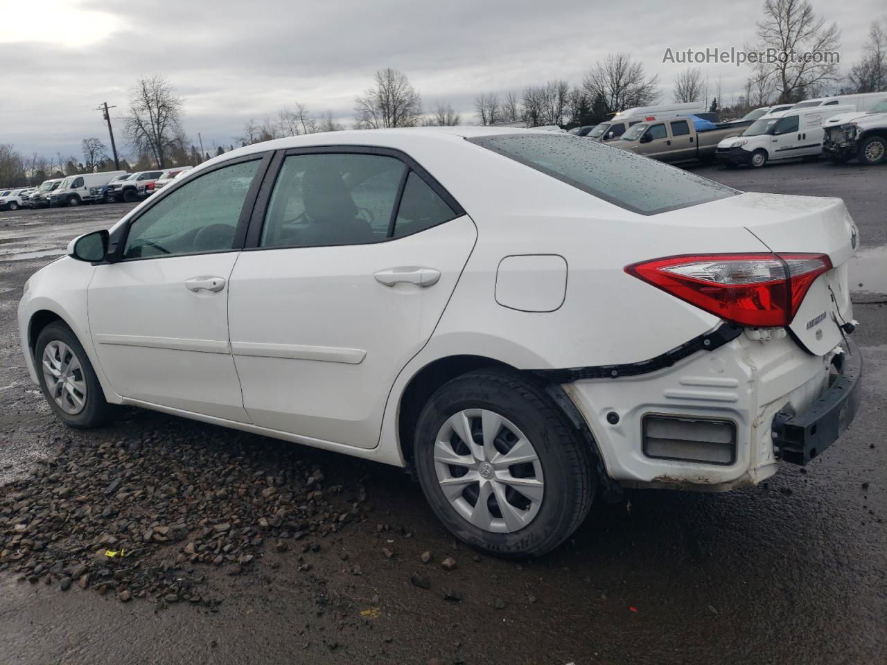 2015 Toyota Corolla L White vin: 5YFBURHE6FP179192