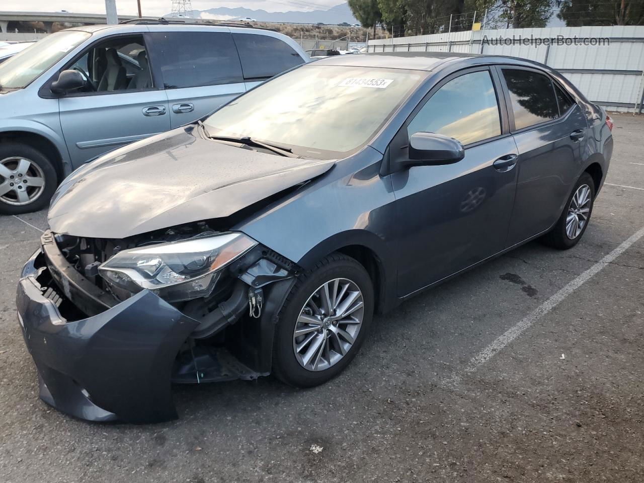 2015 Toyota Corolla L Blue vin: 5YFBURHE6FP182173