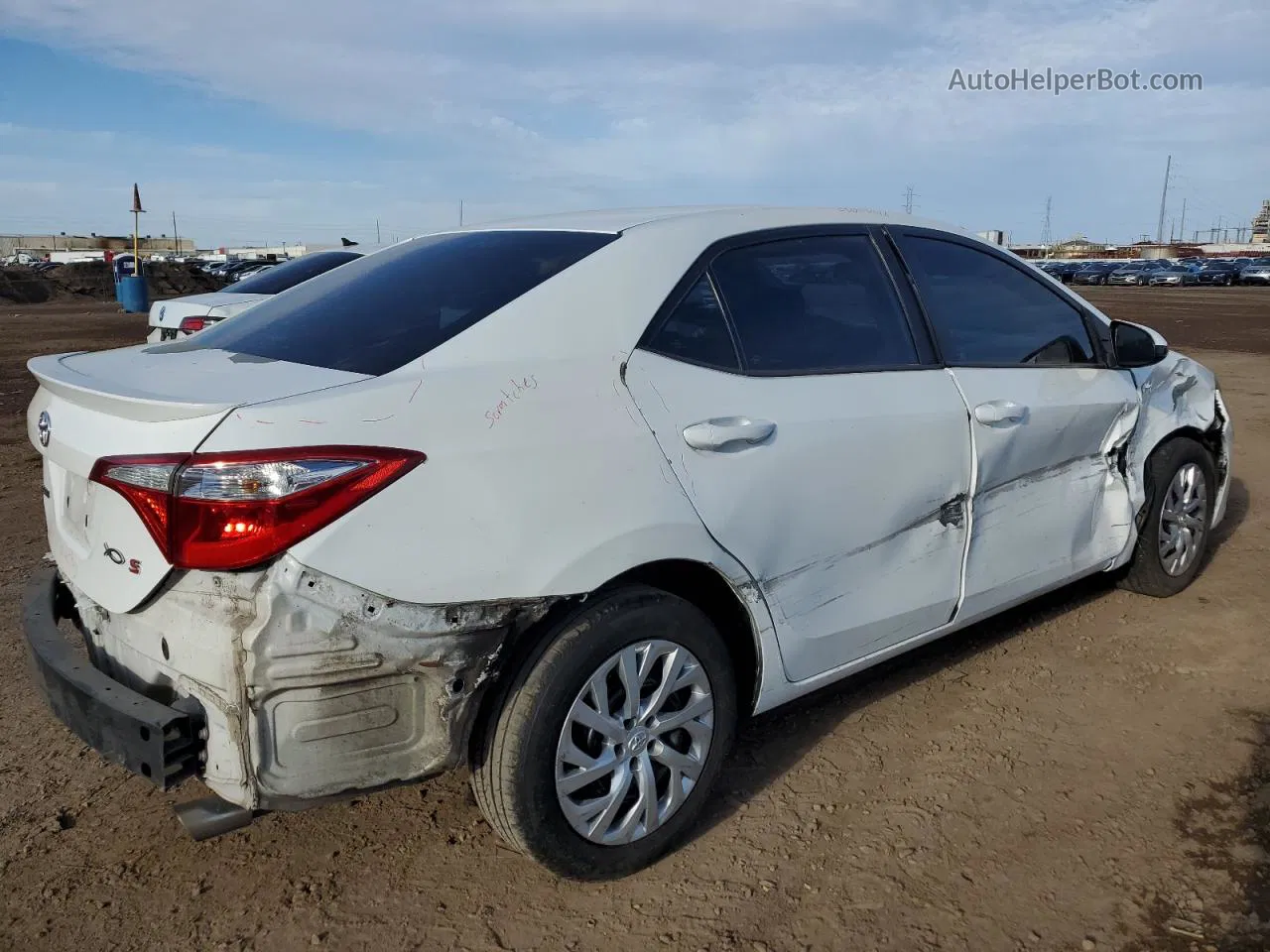 2015 Toyota Corolla L White vin: 5YFBURHE6FP288316