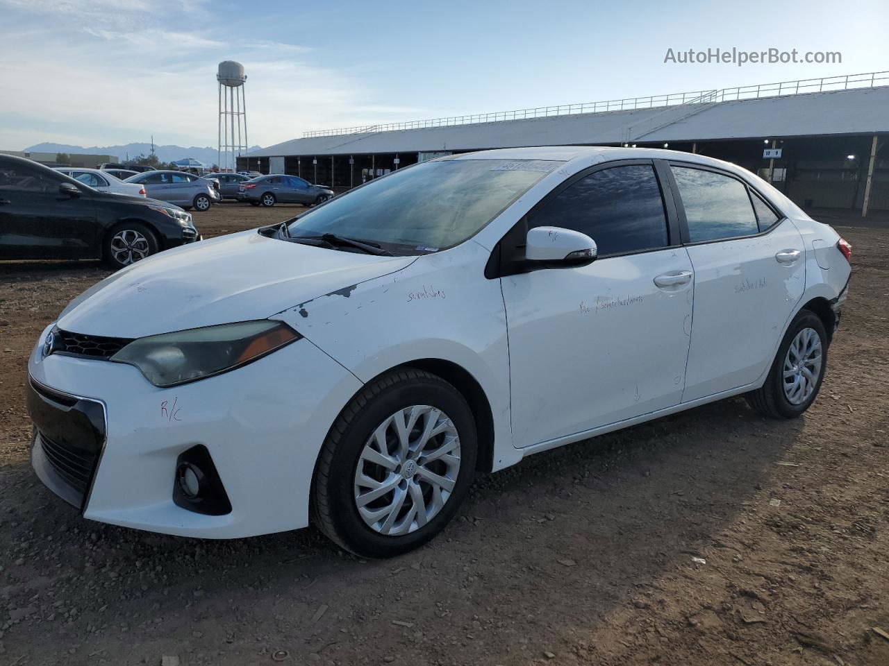 2015 Toyota Corolla L White vin: 5YFBURHE6FP288316