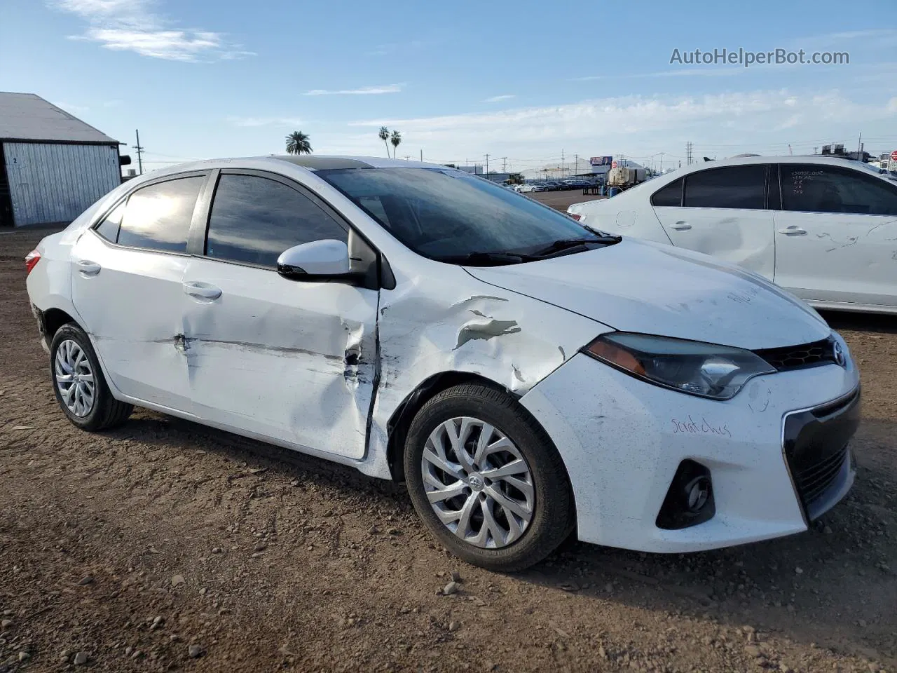 2015 Toyota Corolla L White vin: 5YFBURHE6FP288316