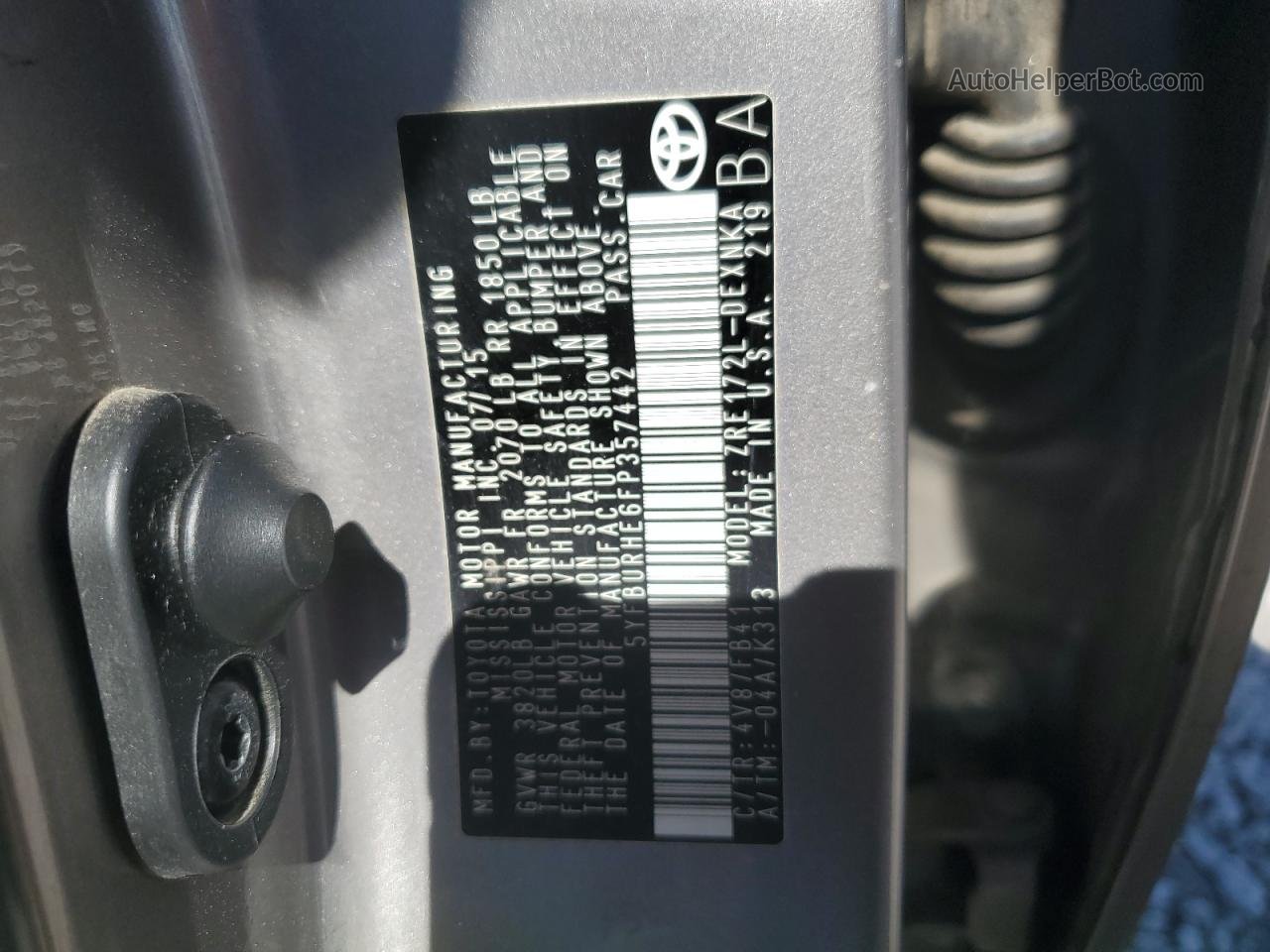 2015 Toyota Corolla L Gray vin: 5YFBURHE6FP357442