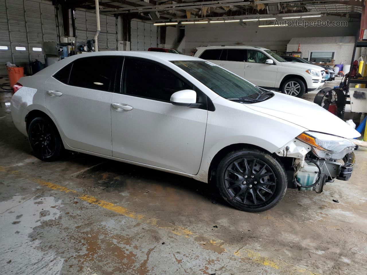 2019 Toyota Corolla L White vin: 5YFBURHE6KP936778