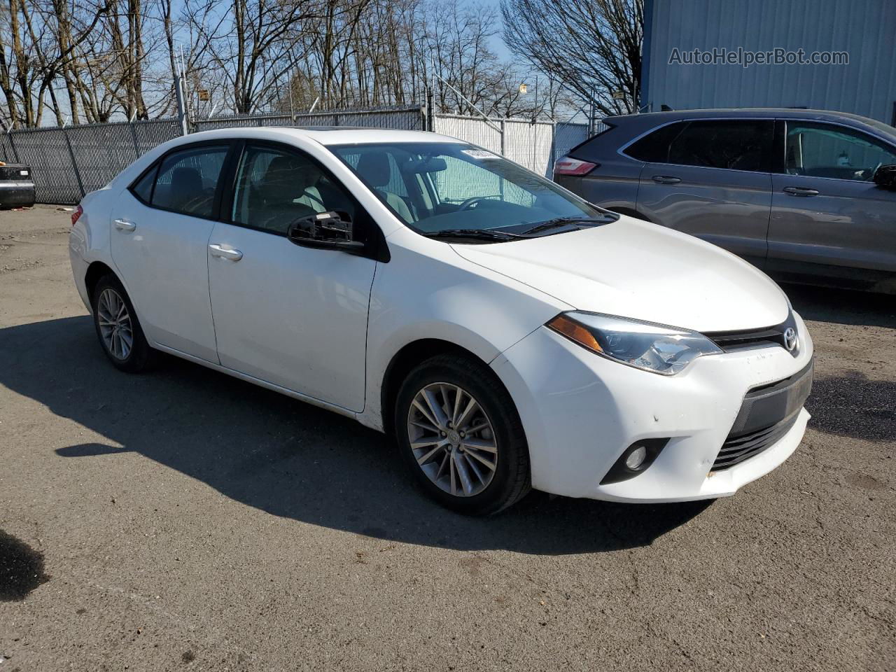 2014 Toyota Corolla L White vin: 5YFBURHE7EP074465