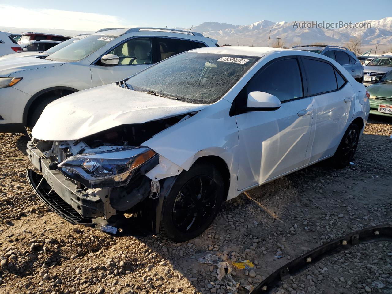 2015 Toyota Corolla L Белый vin: 5YFBURHE7FP243126