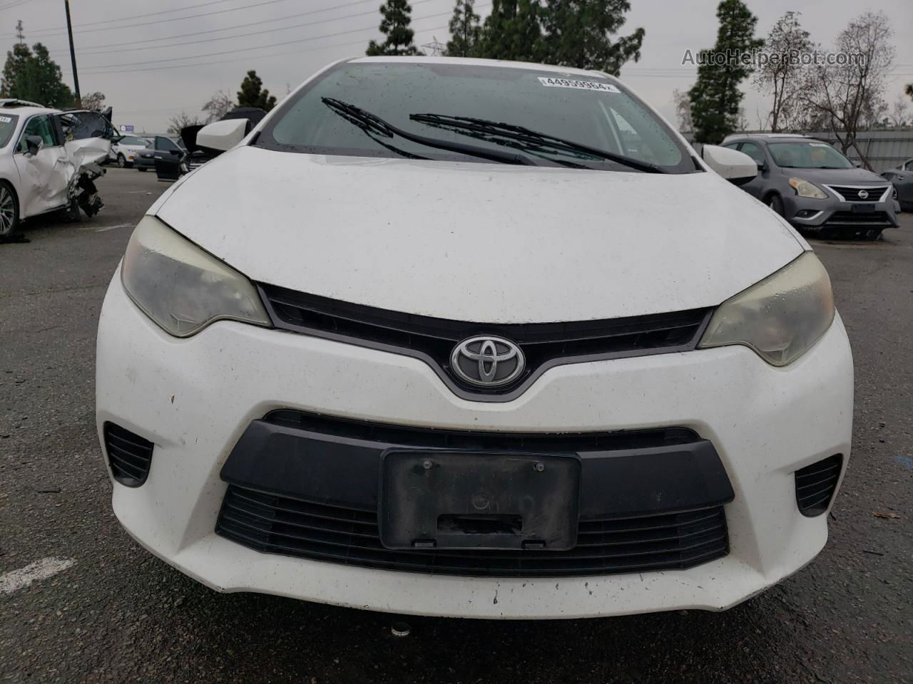 2015 Toyota Corolla L Белый vin: 5YFBURHE7FP251629