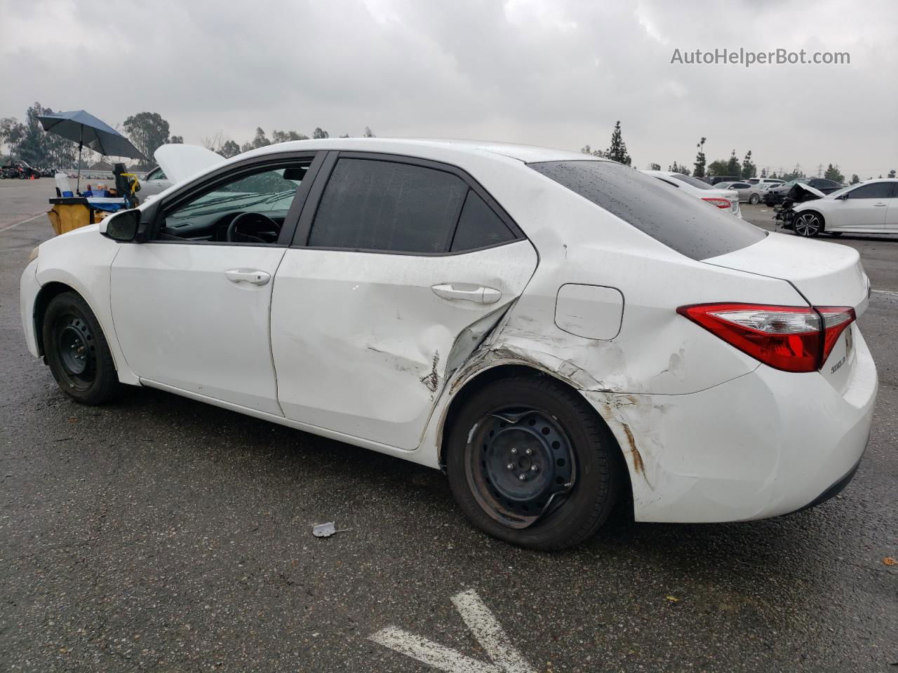 2015 Toyota Corolla L White vin: 5YFBURHE7FP251629