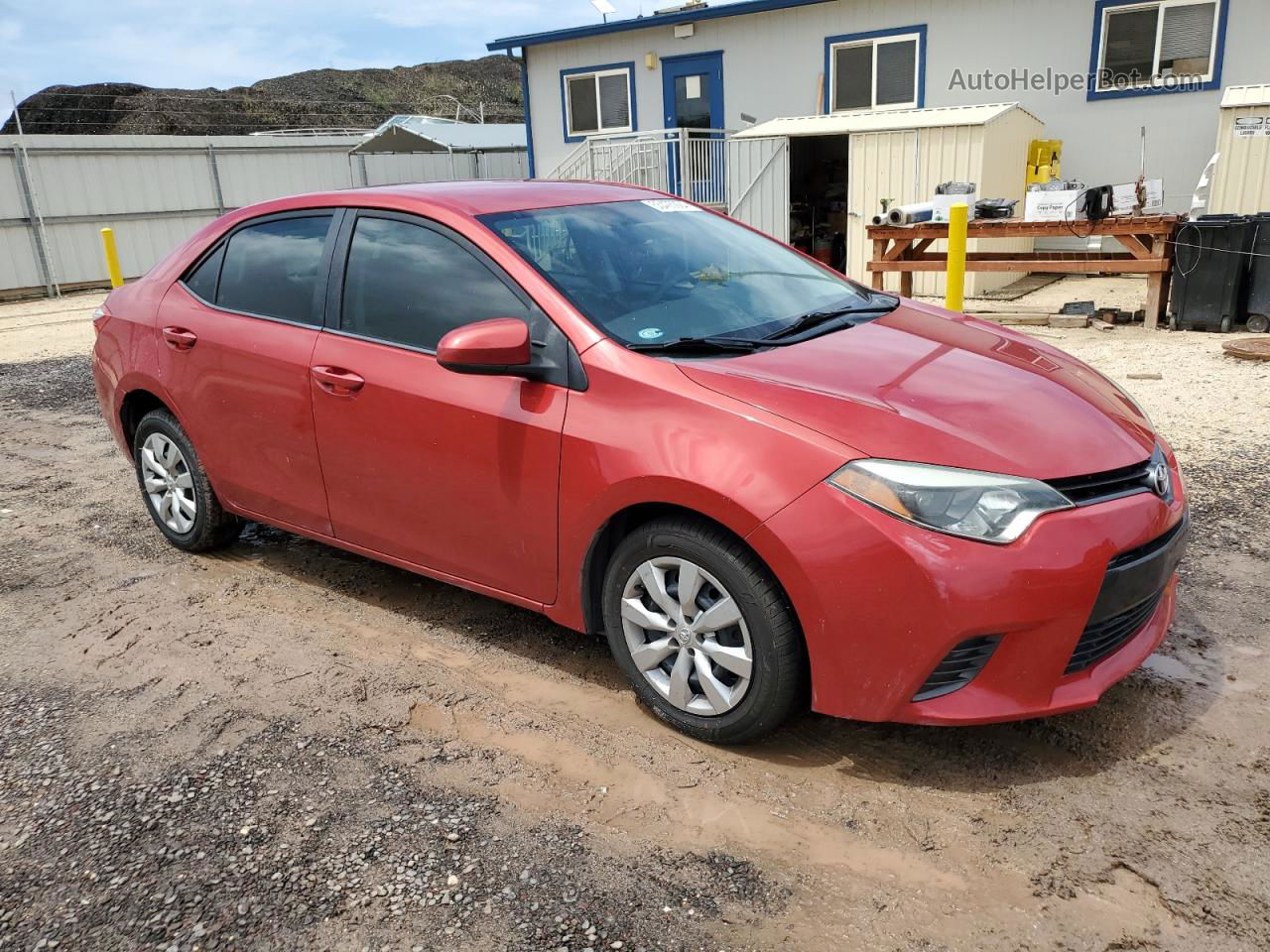 2015 Toyota Corolla L Red vin: 5YFBURHE7FP263330