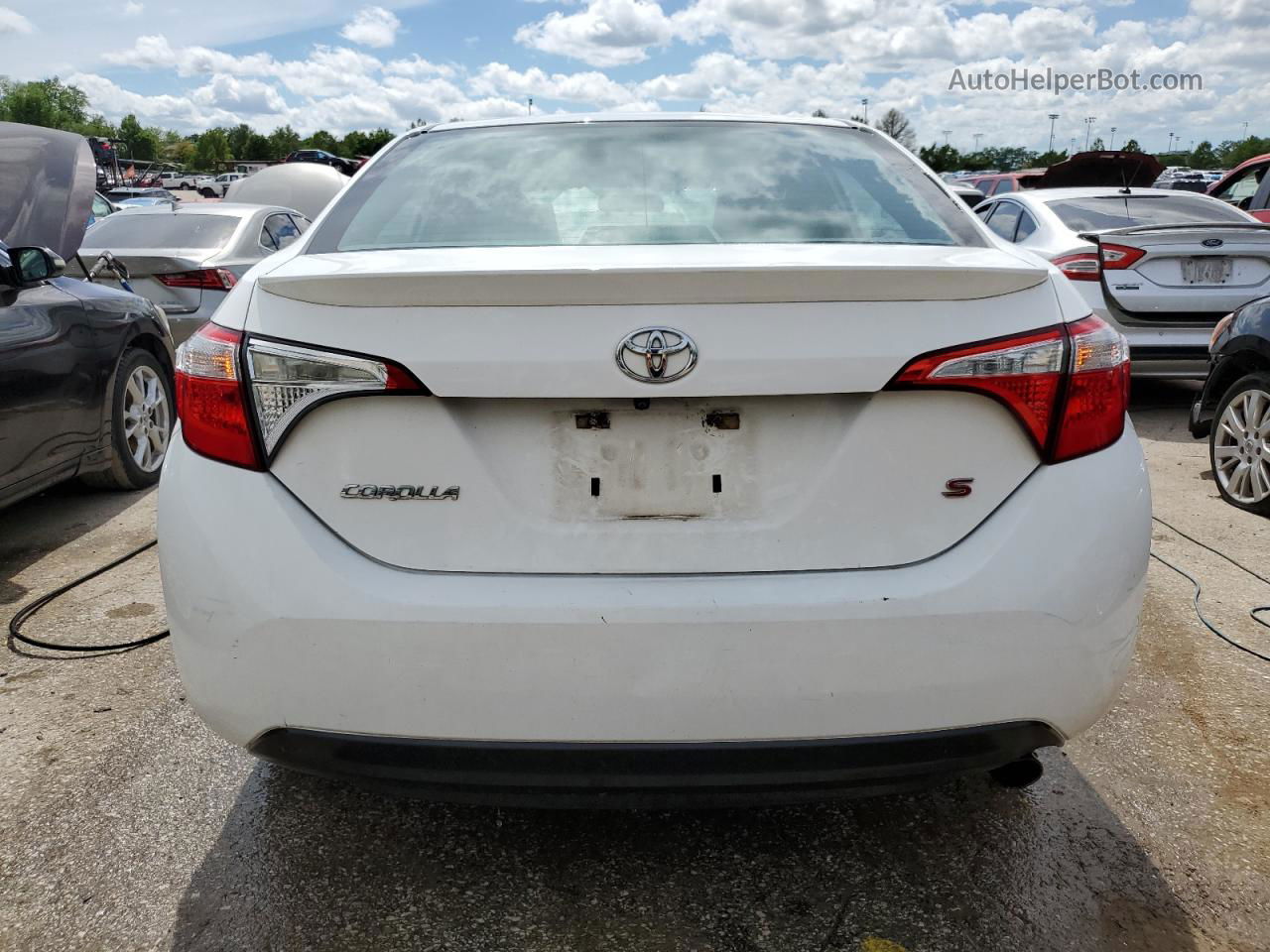 2016 Toyota Corolla L White vin: 5YFBURHE7GP477591