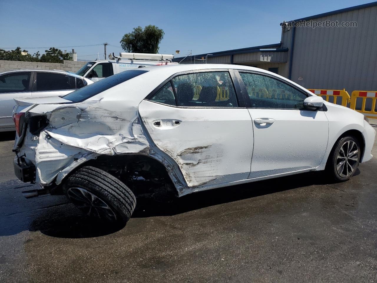 2017 Toyota Corolla L White vin: 5YFBURHE7HP591222