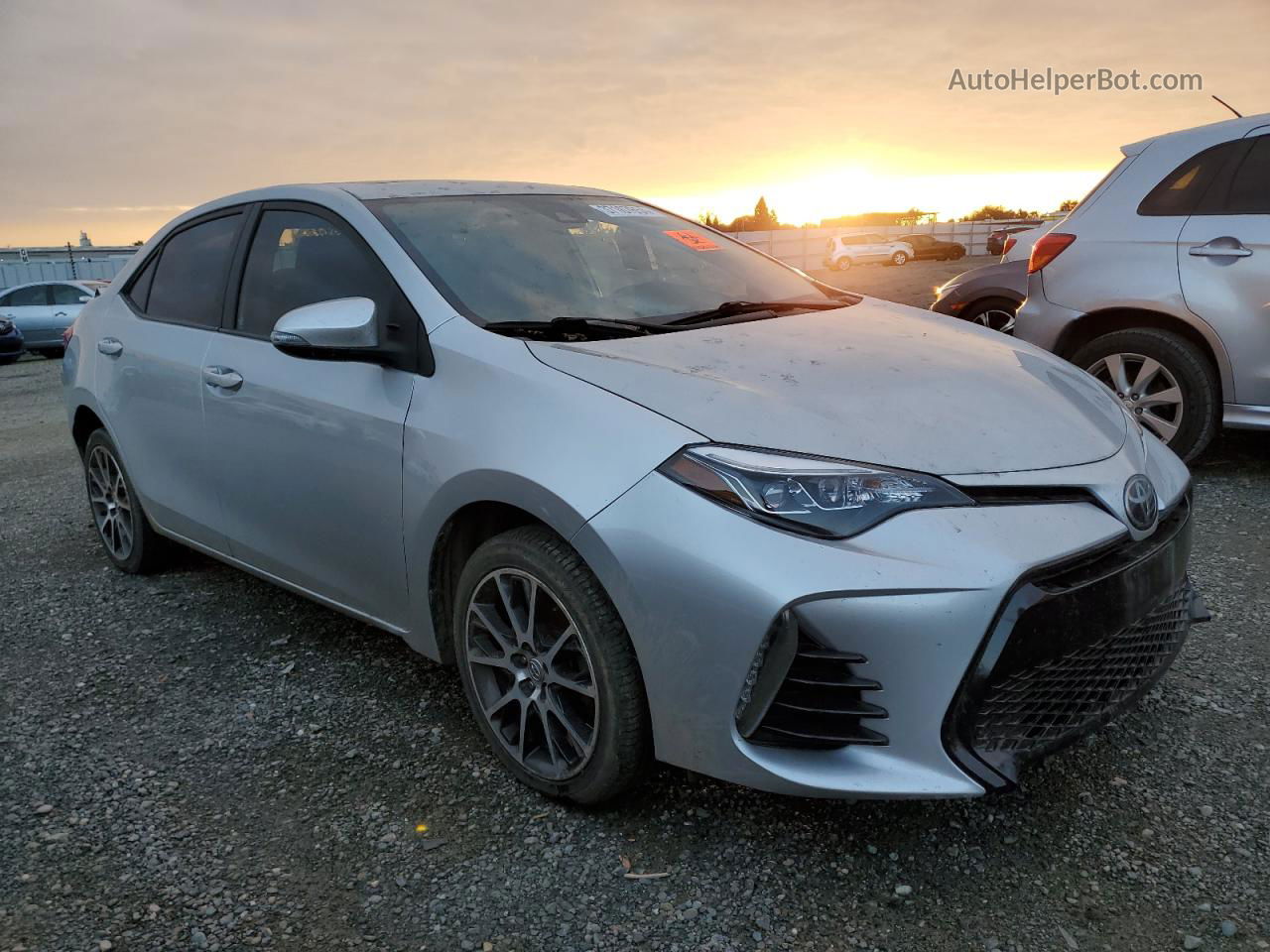 2017 Toyota Corolla L Silver vin: 5YFBURHE7HP613865