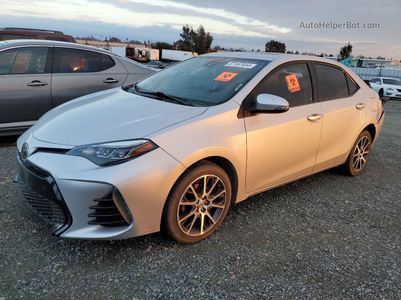 2017 Toyota Corolla L Silver vin: 5YFBURHE7HP613865