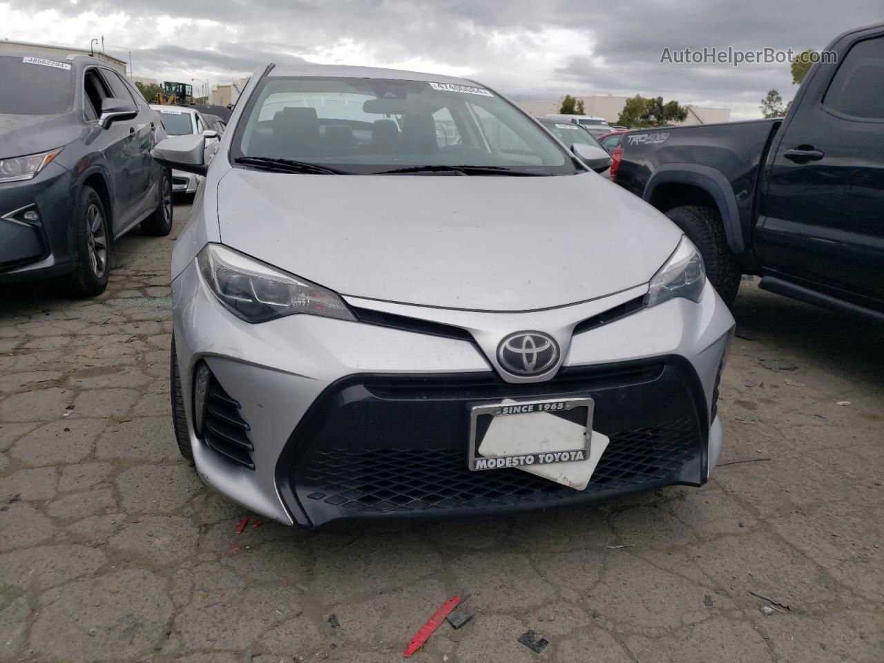 2017 Toyota Corolla L Серебряный vin: 5YFBURHE7HP628978