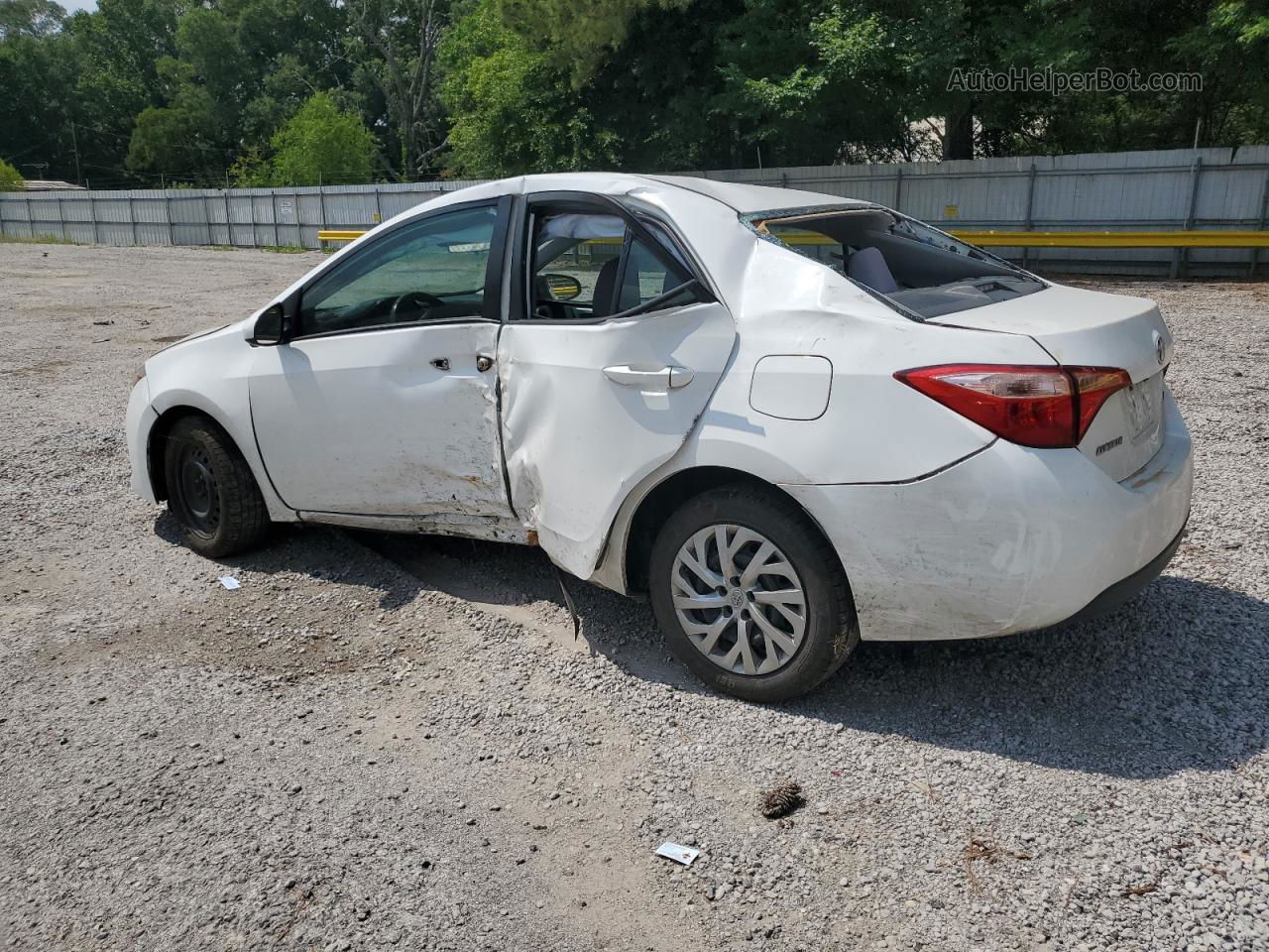 2017 Toyota Corolla L White vin: 5YFBURHE7HP686573