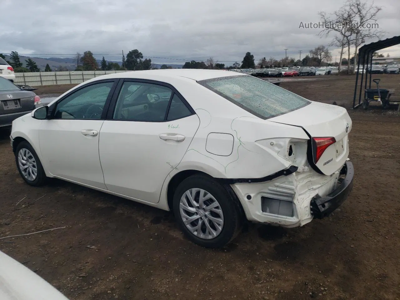 2019 Toyota Corolla L White vin: 5YFBURHE7KP862691