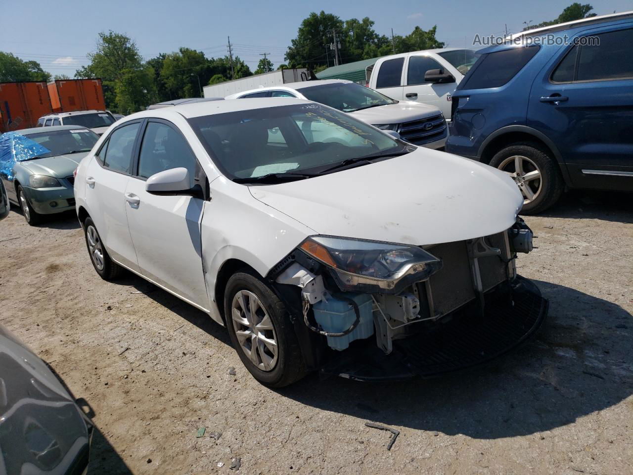 2015 Toyota Corolla L White vin: 5YFBURHE8FP233656