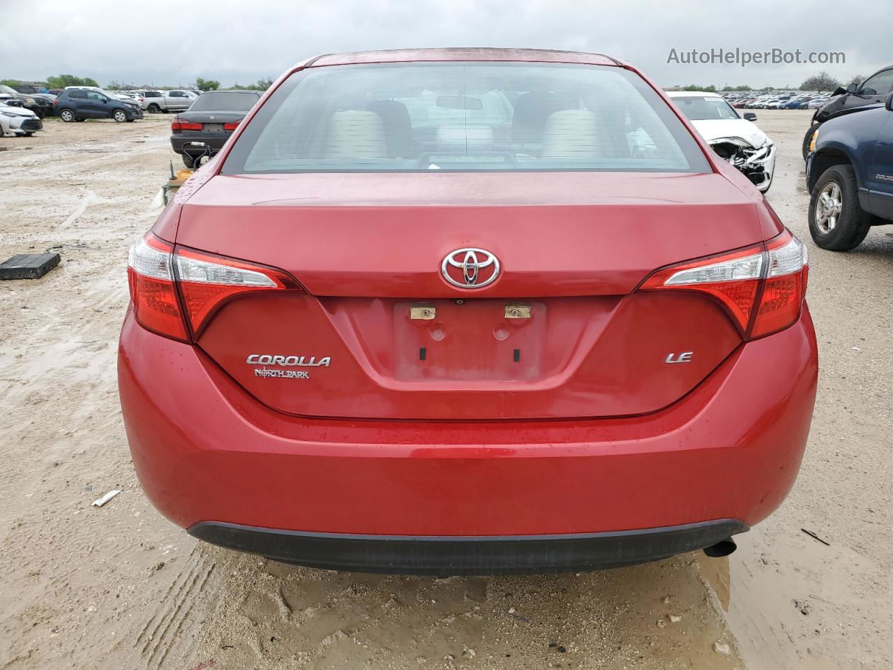 2015 Toyota Corolla L Red vin: 5YFBURHE8FP259769