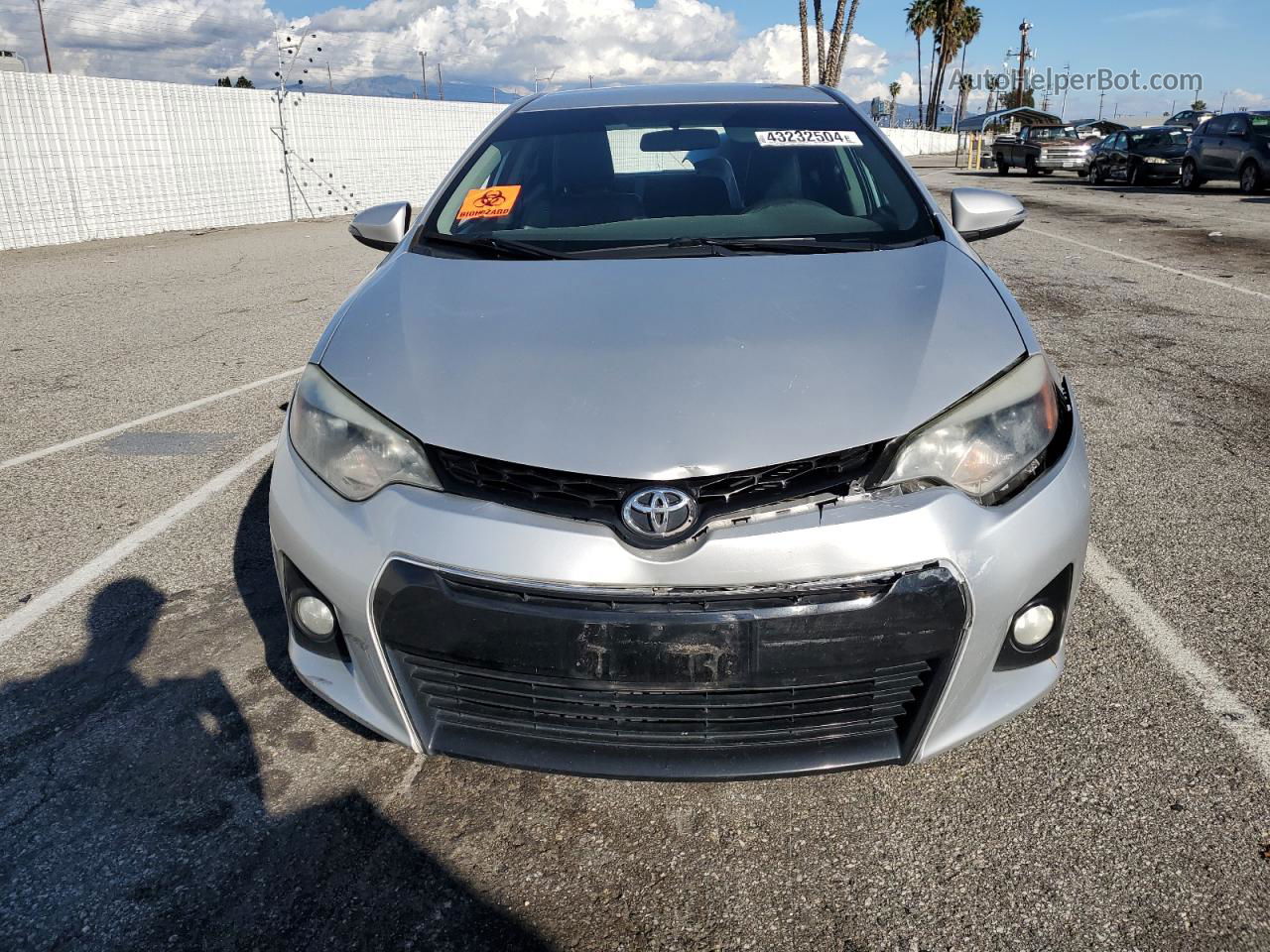 2015 Toyota Corolla L Silver vin: 5YFBURHE8FP276801