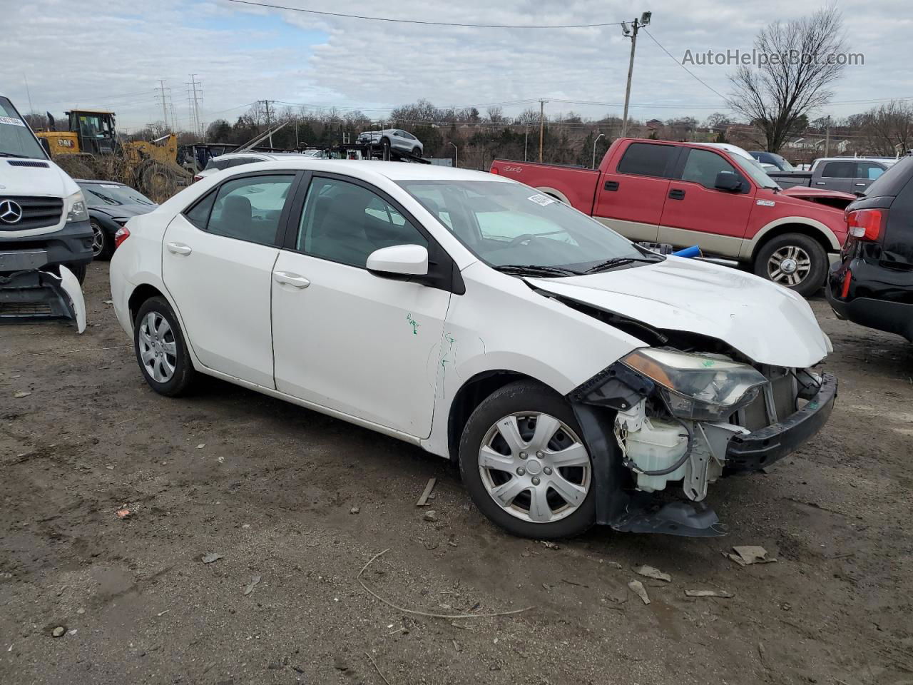 2015 Toyota Corolla L White vin: 5YFBURHE8FP294795